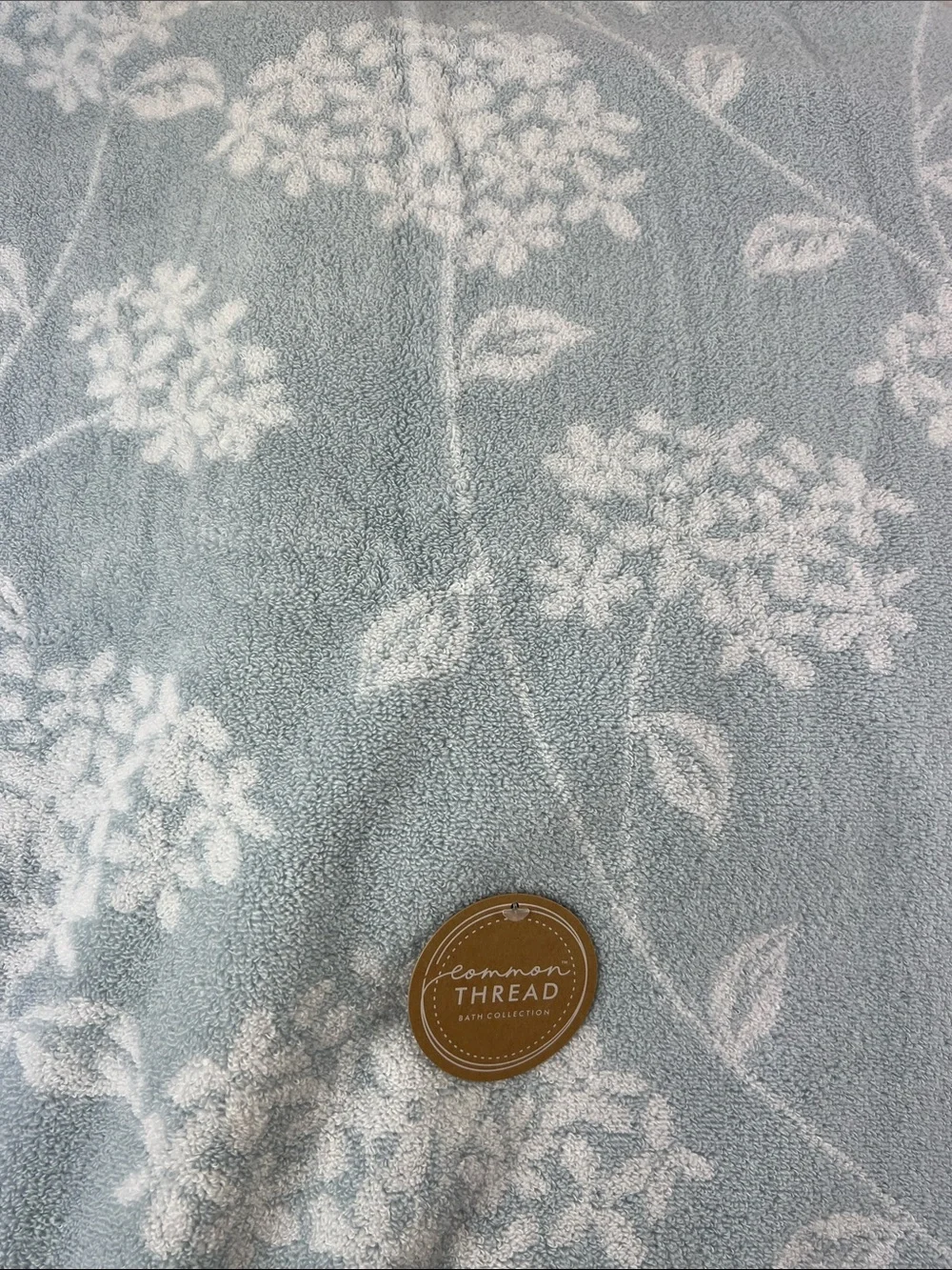 Common Thread Bath Towels Light Blue White Floral Zero TwistCotton 2 Pc NEW